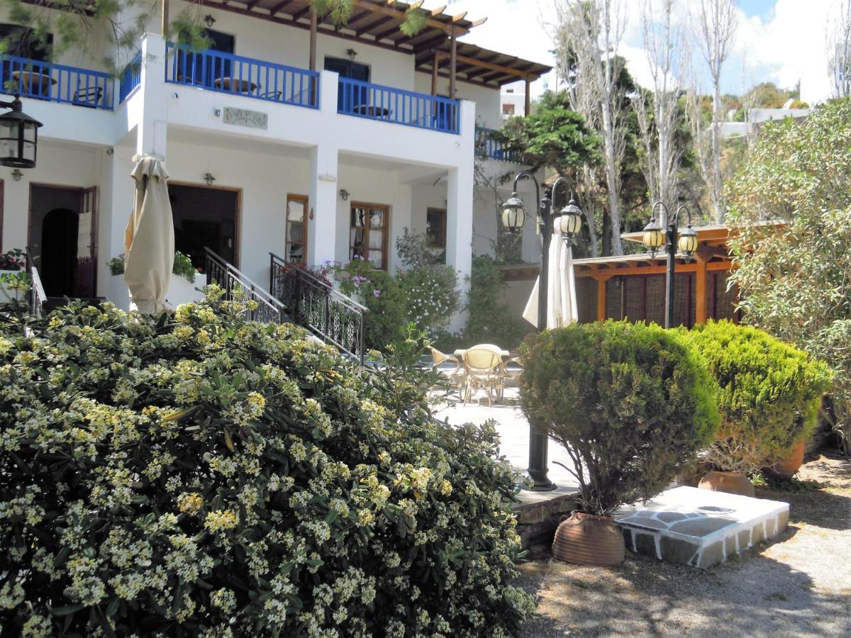 Cavo D'Oro Hotel Batsíon Exterior foto