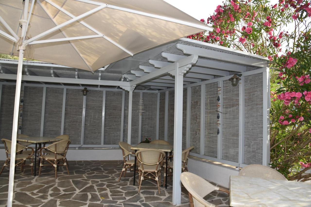 Cavo D'Oro Hotel Batsíon Exterior foto