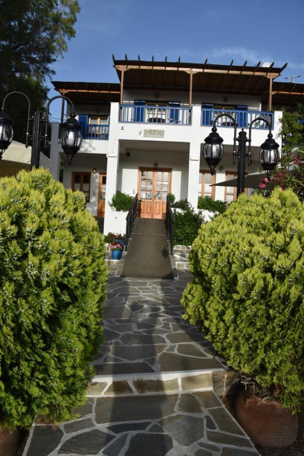 Cavo D'Oro Hotel Batsíon Exterior foto