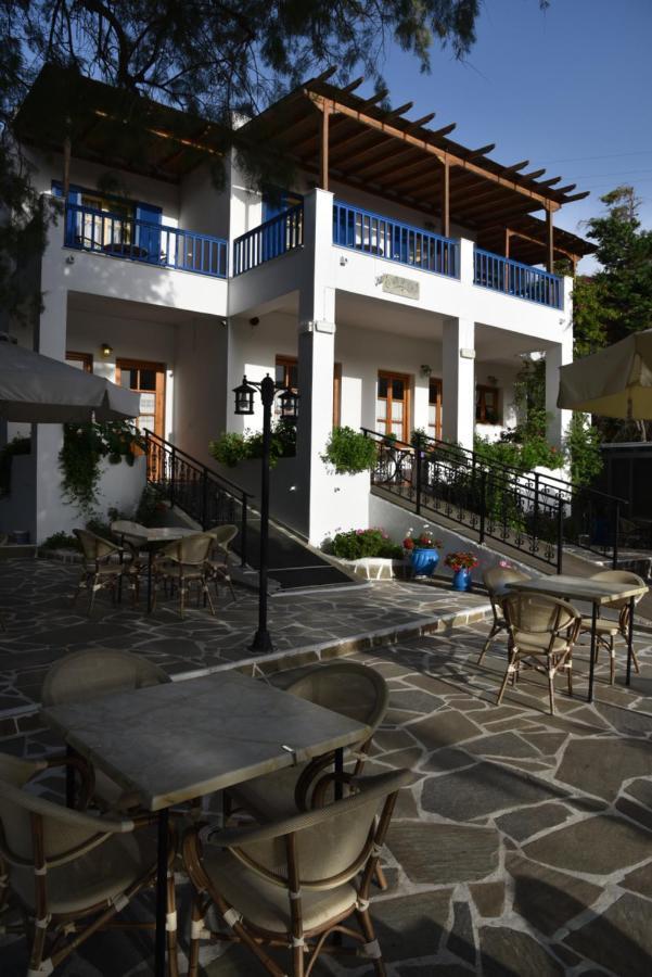Cavo D'Oro Hotel Batsíon Exterior foto