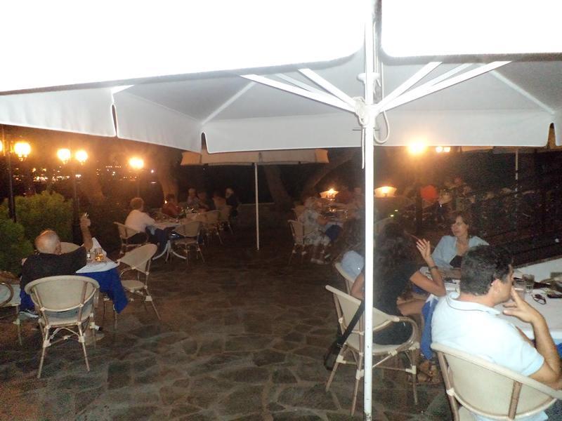 Cavo D'Oro Hotel Batsíon Exterior foto